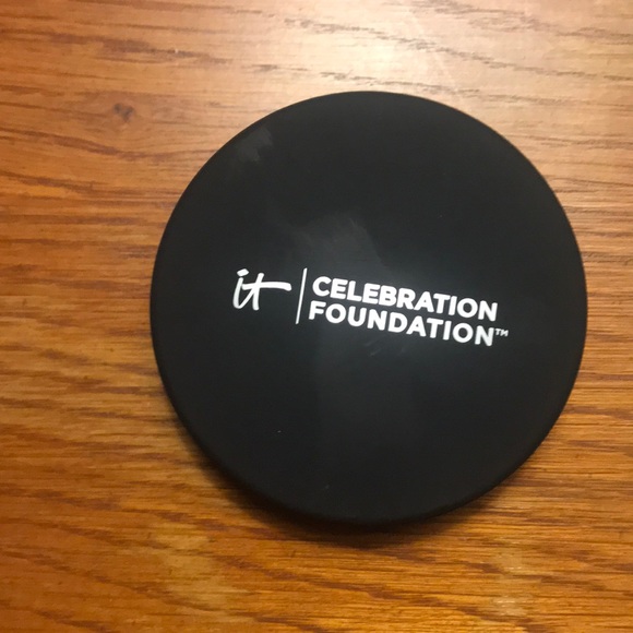 IT celebration foundation - Picture 3 of 4